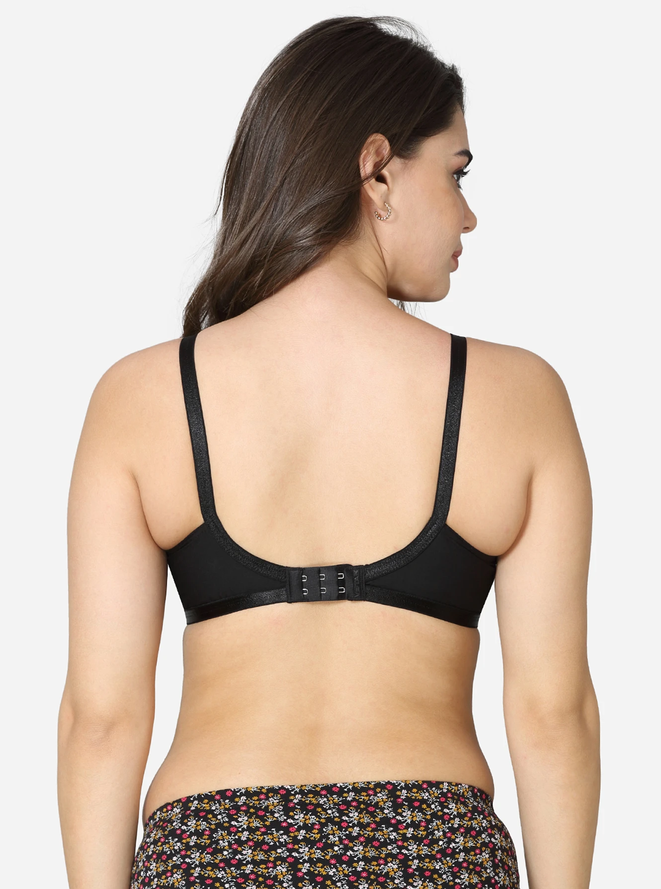 Single layered Black pointed seamed cup medium coverage bra - Image 3