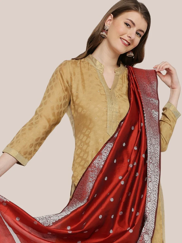 Banarasi Silk Dupatta with Silver Border - Image 4