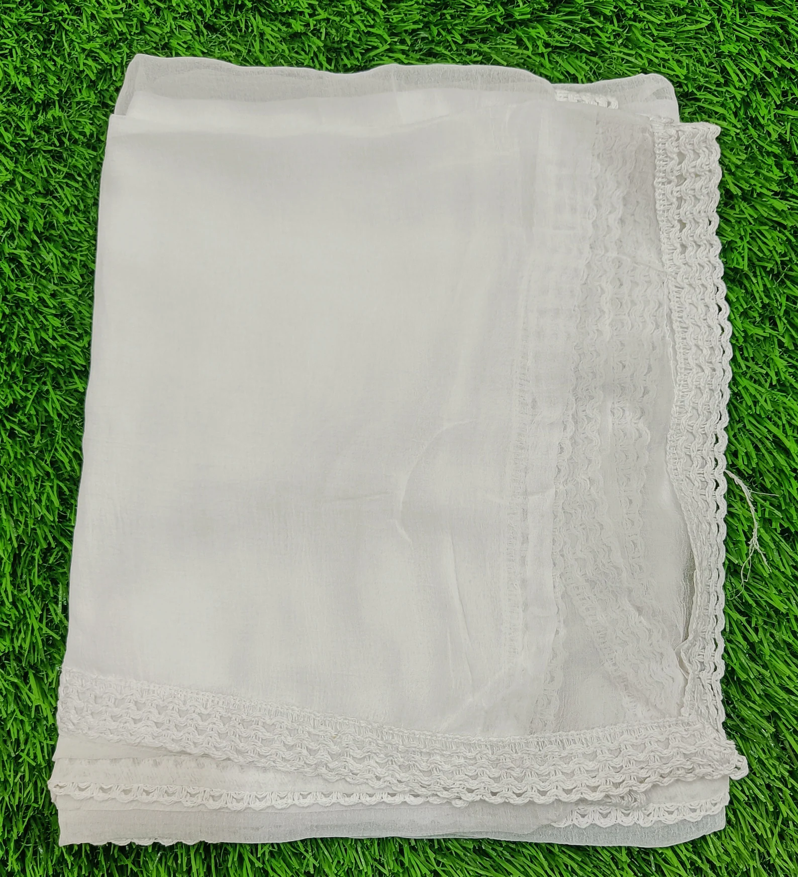 Plain White Chiffon Dupatta With Crochet lace Border - Image 2